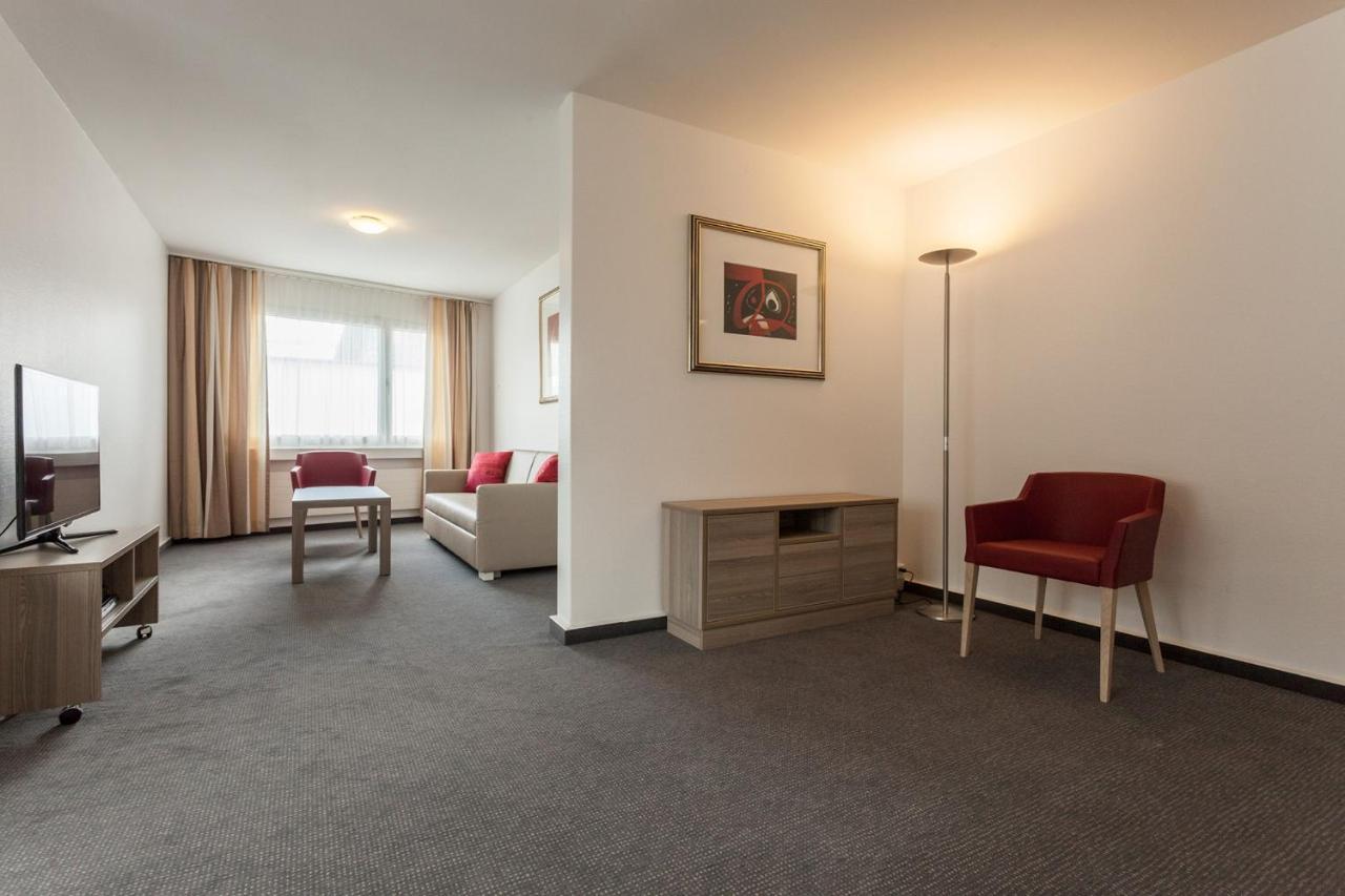 Ema House Serviced Apartments Aussersihl Цюрих Экстерьер фото