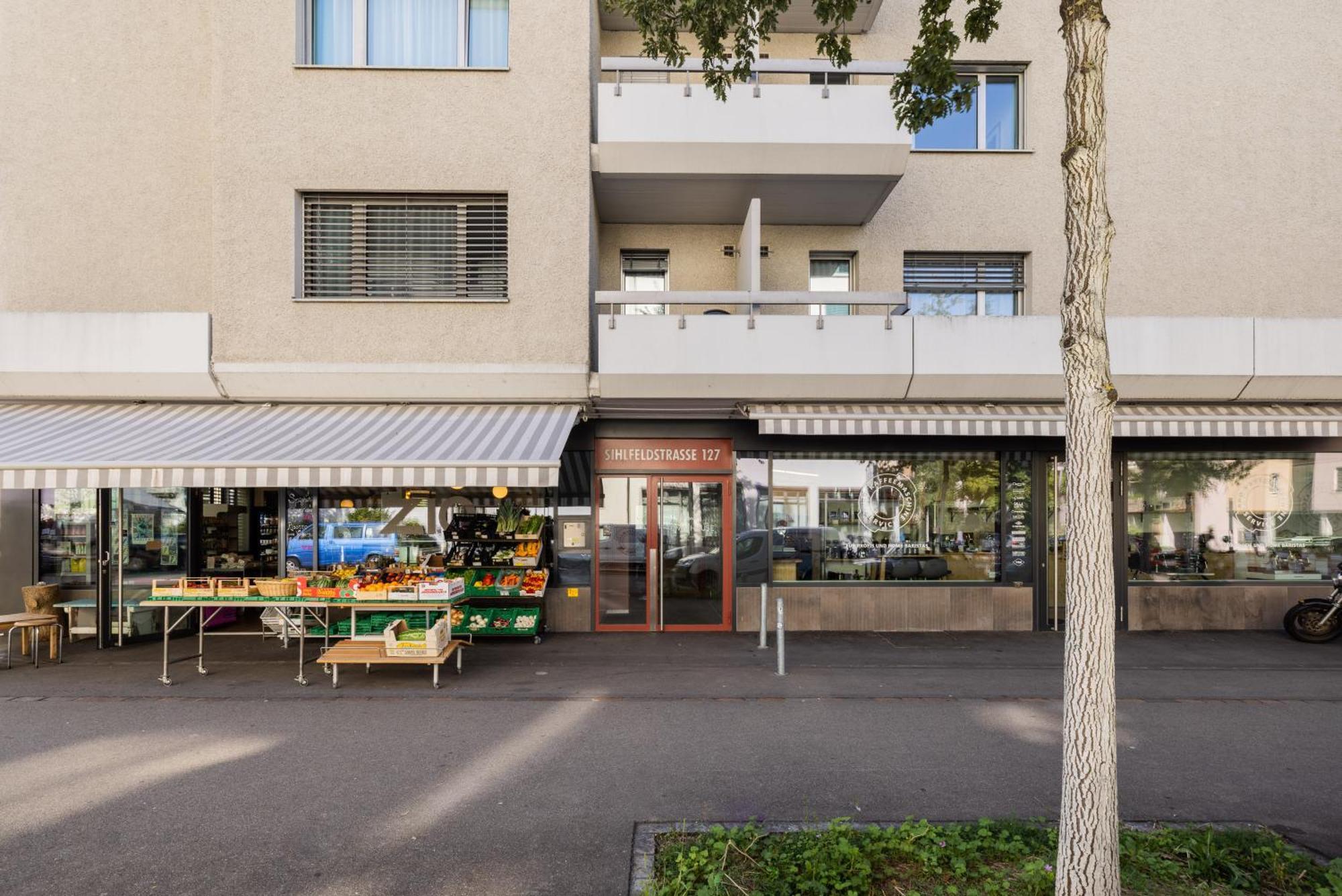 Ema House Serviced Apartments Aussersihl Цюрих Экстерьер фото