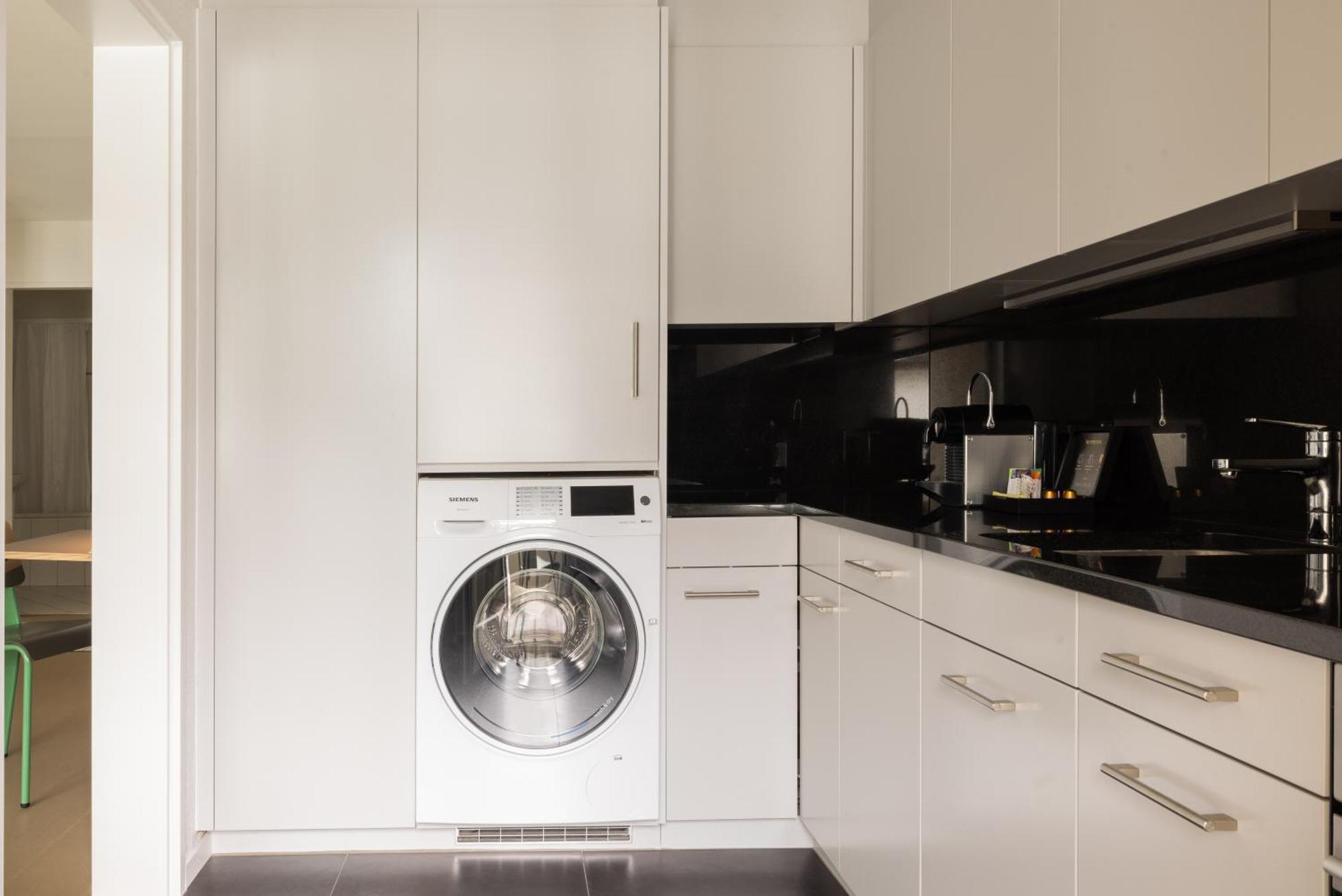 Ema House Serviced Apartments Aussersihl Цюрих Экстерьер фото
